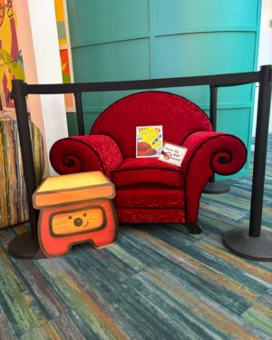 Colleen O'Shaughnessey Instagram - Any day working at @nickelodeon is a good day. It was all I could do NOT to sit down in the thinking chair and think. 

#voiceover #animation #nickelodeon