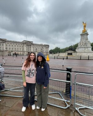 Colleen O'Shaughnessey Instagram - LONDON🇬🇧