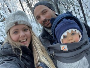 Collette Wolfe Instagram - Family walk in the ❄️