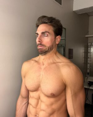 Colt Prattes Instagram - Acting is serious business so act like you take it seriously. 

Also something something business.

#professionalactor #actingadvice #protip #broadwaymusicals #acting