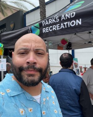 Colton Dunn Instagram - Sir, these are for the children. 

#realgangsta #keepitreal #bubble #bubblegod #nevergiveup #dream #sundayfunday #sirplease