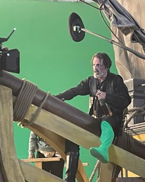 Con O'Neill Instagram - It was a long, lonely, wet day
#ofmd #izzyhands #pirates #moist #actorslife