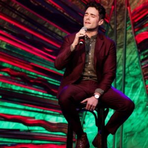 Corey Cott Instagram - All the Christmas colors. Thanks for having me @bwayprincesspty. I’ll come sing anytime....AKA January 18th in Kansas City! And Princess Osnes, @brauhala and I are doing our night of duets at @mththeater 1/16 and 1/17. (My autocorrect changed “duet” to “diet” now I’m questioning whether we should do a night of diets instead. Whaddya think @lauraosnes?) 📷: @rebeccajmichelson