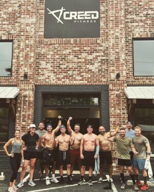 Corey Cott Instagram - HAPPY MEMORIAL/MURPH DAY EVERYBODY. Today we honor those who paid the ultimate sacrifice to defend our freedom. For the last 4 years I’ve made every effort to attack the Murph workout on Memorial Day in honor of Lt. Michael Murphy.

1 Mile
100 Pullups
200 Pushups
300 Squats
1 mile
Wearing a 20 lb vest if ya got it!

Today we crushed good ol’ “Murph” at @creedgym with this amazing group of men and women! Wouldn’t want to start this day any other way. (Also I feel a lot better about the 6,000 calories of ribs and ice cream I’m gonna inhale in like 3 hours.) HAPPY MEMORIAL DAY! @murphchallenge