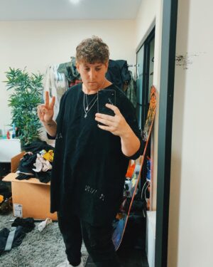 Corey La Barrie Instagram - Got approved for my dream house today so I’m saying peace out and packing my stuff from the old house on to the new memories, this house will be missed! 😢❤️
