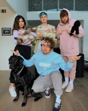 Corey La Barrie Instagram - 🥺👉🏽👈🏽🐶
