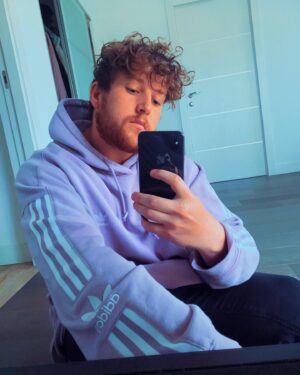 Corey La Barrie Instagram - My hairs finally back to being long and curly and I grew a beard.. I don’t know if I like the beard but I got no one to impress! 🤷🏼‍♂️😂 let me know what you guys have done in quarantine!