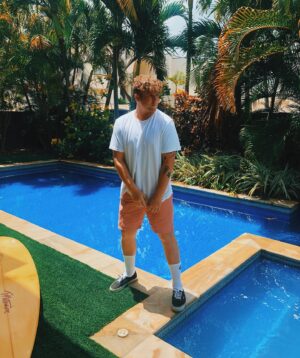 Corey La Barrie Instagram - Hawaii will always be my favorite place in this entire world! 😩🔥❤️
