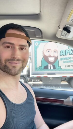 Corey O'Brien Instagram - so rich 💰 
——
#reels #hardrock #nick #comedy