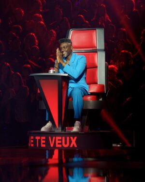 Corneille Instagram - Ne manquez pas la grande première de la nouvelle saison de @lavoixtva dans laquelle j’ai la chance d’être coach pour la toute première fois ! ✨

📺 Ce dimanche, 15 janvier à 19h sur les ondes de TVA
#lavoixtva 

Crédit photo : Bertrand Exertier