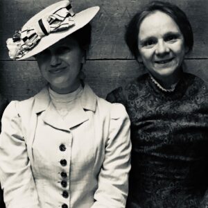 Corrine Koslo Instagram - More moments from Anne with an E.
Magical time for us all. Friendships made that will endure.
Wonderful set ups and photo opportunities. More for the undying fans of this show.
Thank you Moira and Miranda.
#annewithaneseason3#renewannewithane#anneofgreengables#