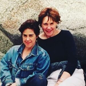 Corrine Koslo Instagram - Cathy Jones and I ..
A wee while back..
#friendslastalifetime
