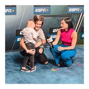 Cortney Casey Instagram - What a week we had. Although it wasnt Kings first fight week it was definitely the first one he can remember. We had a fun road trip to Vegas with our favorite road dawg @bulldawg155, Helped dad cut weight and got to watch dad fight live and put on amazing performance. King meet @meganolivi and although he was shy he did say she was pretty. Of course we celebrated dads win with sugar. #AZ #KingKlose #Vegas #UFC #DadsMini #MyLoveBug #YellowCrayon #POTN #OurLittleFamily #MakingMemories