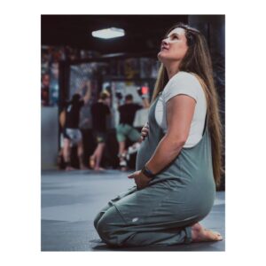 Cortney Casey Instagram - When your teammate thinks it will be funny to take a maternity picture at the gym..lol #AZ #Prego #MMALab #GymBaby
📸: @ethangoff @fightography
