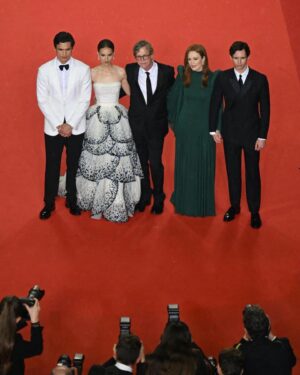 Cory Michael Smith Instagram - Wow wow wow. Premiering #ToddHaynes’ MAY DECEMBER at @festivaldecannes with this beautiful group was surreal. I’m ever grateful to Todd and our incredible producers for inviting me onto this project. I CANNOT WAIT for you all to see it in theaters and on @netflix! 🫶🏻

C’était un rêve 😌