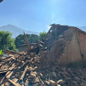 Cory Richards Instagram - In these crucial first days after the quake, rescue efforts give way to the critical, and complex, process of providing impacted communities with food, warmth, and shelter.  Rebuilding takes time, but helping provide these basic needs can make a tremendous difference in the long run.

@maggiedoyne and @blinknoworg are on the ground at the epicenter and are focusing their efforts on vulnerable groups like pregnant women,  and the most isolated communities that are typically the last to receive aid. 

Supporting their work is the best way you can help from afar. Donations of every size matter.  Nepal has given us both so much, please help us in our efforts to give a tiny bit of that back when it matters the most.

http://www.blinknow.org/earthquake
📷 @rushsturges @coryrichards