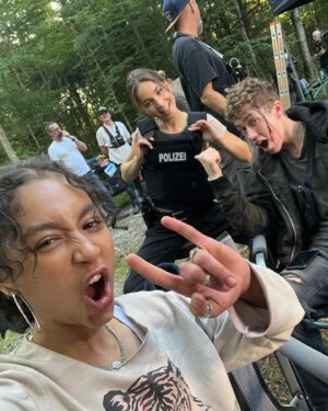 Cosima Henman Instagram - Behringer und die Toten heute um 20:15 auf RTL. @rtlplus @rtl_de 

Mit @antoinemonot und mir als neue Kommissare. 

Written by @berit.walch 
Directed by @huettnerralf