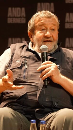 Coşkun Aral Instagram - T.C. Kültür ve Turizm Bakanlığı Sinema Genel Müdürlüğü katkılarıyla düzenlenen “1. Uluslararası Afet Film Festivali”nde CSO Ada Ankara’da @csoadaankara Coşkun Aral’ı @coskunaral dinliyoruz. 

@tckulturturizm @sinemagenelmd @andadernegi 

#CoşkunARAL #AFET #FilmFestivali #Savaş #UAFF2024