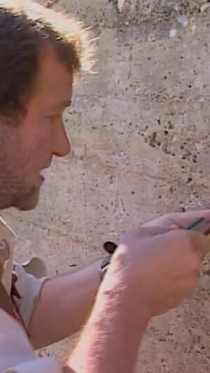 Coşkun Aral Instagram - Bu videoyu 1997’de çekmiştik.
#İsrail’in #Filistin’e uyguladığı #soykırım ve dünyanın sessizliği sürüyor.