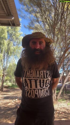 Costa Georgiadis Instagram - Come take a wander around the @thealicespringssteinerschool  Farm Garden. A little oasis of growing, gardening and learning about nature  in the centre. #schoolgarden  #schoolgardening #schoolfarm #growitlocal #childrenwhogrowfood