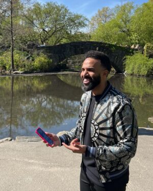 Craig David Instagram - NYC you always bring the VIBES. 📸 dump to sum it up. Can’t wait to be back here soon 🇺🇸

1. Grand Central Station 🚉✨ If you watched the movie 222 you’ll appreciate this one ♉️💫
2.⁠ ⁠When in Serendipity Cafe ☕️ You have to sit at the table Kate & John sat at for the winning vibes 🧤❤️ 
3.⁠ ⁠When you know cake is on the way😮‍💨🍰
4.⁠ ⁠What a wholesome experience 🙏🏽✨💫
5. Central Park. Feeling like Home Alone 2 vibes around here✨
6. 5 mins before taking this 3 spider men pointing at each other had just got arrested for just standing about.😮‍💨✨ Peak times for them 🕷️
7.⁠ ⁠Vibes with Kelly & Mark💫✨ 
8. ⁠Great times with sway and the team. Can’t wait for you to hear the 7 Days remix vibes😮‍💨🤝
9. Not long now N.Y 🗽🏙️
10.⁠ ⁠Finalising the Monday announcement. See you tomorrow at 8:00am UK 📢 😮‍💨 👀