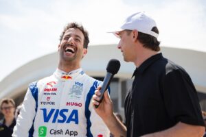 Craig McMorris Instagram - My carousel on making F1 drivers laugh out loud, "lol" 
📸 @jozzzeph.roby 

Soapbox Montreal. #linkinbio 
Had the pleasure of co hosting and incredible pre F1 race event with @mollycarlson1 and drivers @maxverstappen1 @danielricciardo @yukitsunoda0511 @schecoperez thanks @redbullcanada