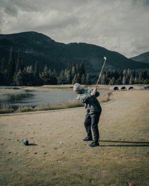 Craig McMorris Instagram - WEEKEND 🏌🏻‍♂️
📸 @jessebryksa