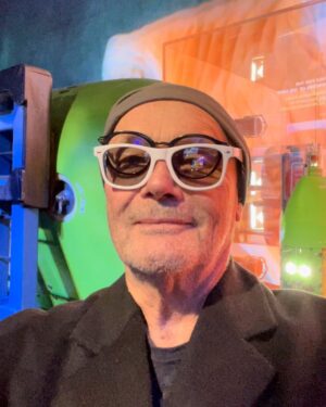 Creed Bratton Instagram - Last night attended James Cameron‘s “pressure ....into the abyss“ at the natural history Museum in Los Angeles. A great night with the submarine