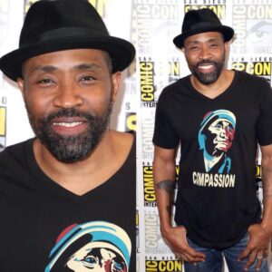 Cress Williams Instagram - Thank you #wbsdcc, had a blast #blacklightning #getlit season 2 coming at ya October 9th