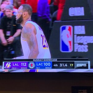 Cress Williams Instagram - #thingsthatmakemehappy #lakersnation yup yup!!