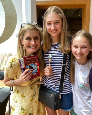 Cressida Cowell Instagram - Thankyou to everyone who came to the event at @brightonlitfest on Saturday, and thankyou for showing me all your beautiful art and creativity, and your World Book Day costumes! 
❤️📚
@worldbookdaysocial