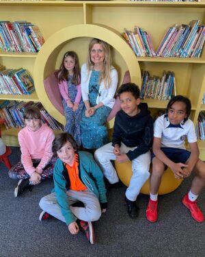 Cressida Cowell Instagram - Brilliant first day of the tour for the paperback of my new book #WhichwayRoundtheGalaxy on Wednesday, here with a lovely teacher who is a big fan of the books (love it when the teachers are as big fans as the kids!) and in a beautiful primary school library…
Thankyou to Coldfall Primary and Rokesly Junior for your wonderful warm welcomes and to @pickledpepperbooks for organising a great day 
#❤️📚