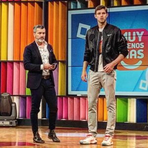 Cristián Sánchez Instagram - Qué grande @nicojarry !!!! 🔥🇨🇱 Qué gran semana tuviste, no sabes la emoción que sentimos… Gracias por tu talento, por tu entrega, por tu foco mental… una gran motivación para muchos niños que vibraron toda la semana contigo… 🇨🇱🇨🇱🇨🇱 Con todo a @rolandgarros 🎾