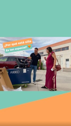 Cristina Plaza Instagram - Amor incondicional para nuestros peques 🧡

👉🏻 Y en temas de seguridad qué tal vamos?

Informarse bien, asesorarse con profesionales y buscar lo mejor para ellos, también es una cuestión de AMOR 🫶🏻

Espero que la info en este vídeo esté súper clara y si tienen dudas, hablar con Luifer 👍🏻

👉🏻 Alguna otra recomendación en temas de seguridad infantil?

#seguridadvialinfantil #sillaacontramarcha #acontramarcha #axkid #axkidone #plustest #sillasdecoche #sillasdeauto #bebeseguro #bebefeliz #reciennacido #maternidadreal #mamiybebe