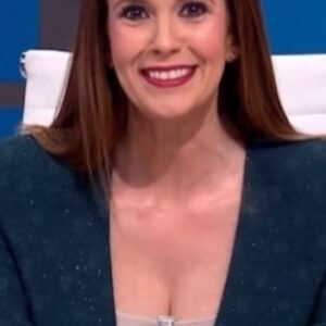 Cristina Plaza Instagram - Aquí los #favoritos del último #domingo en @larocalasexta 😹⭐️👌🏼

👗 @brunacoleccion 

#tv #work #viral #instagram #tiktok #x #twitter #smile #lasexta #goodvibesonly