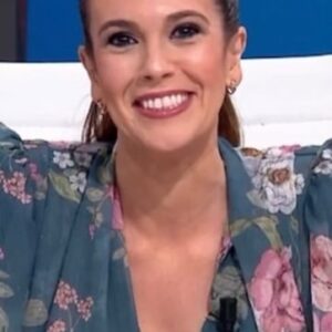 Cristina Plaza Instagram - Aquí los #favoritos del #domingo en @larocalasexta 😂📺🎉

#viral #videoviral #videosvirales #pavo #pollo #tv #work #lasexta #laroca #risa #humor #smile #goodvibes