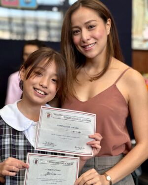 Cristine Reyes Instagram - Moving up 🤸🏽‍♀️