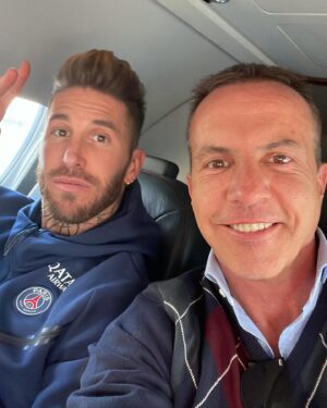 Cristóbal Soria Instagram - Merecías volver a casa…a tú casa…!!!
@sergioramos @sevillafc