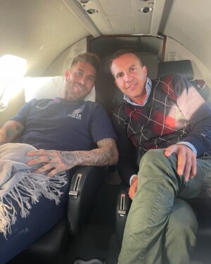 Cristóbal Soria Instagram - Merecías volver a casa…a tú casa…!!!
@sergioramos @sevillafc