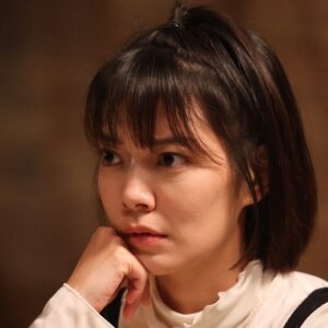Crystal Lin Instagram - 燒腦映君表情包
決定留下來幫忙，不去美國留學的映君，這兩集積極的和媽媽開啟激烈的對話，揪竟到什麼時候這對母女才能真正了解對方的想法🥹
勇氣家族剩下兩集了，且看且珍惜😎

#勇氣家族