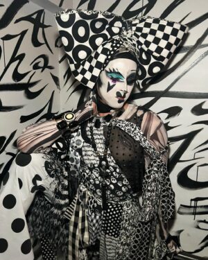Crystal Methyd Instagram - Join me on YouTube as I spill all the secrets behind this hypnotic look. #Sugartank
🖤🤍🖤🤍🖤🤍🖤🤍🖤🤍