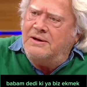 Cüneyt Arkın Instagram - İki köpek eşek aynı kaptan yemeğimizi yerdik..

#cüneytarkın #eskişehir #istanbul #hatıra #anı #tb #tbt