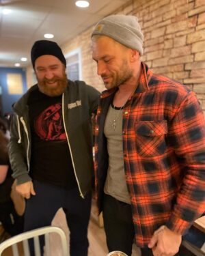 Curtis Hussey Instagram - So great to catch up the @samizayn tonight ! Always love our chats! Keep killing it mang!  #shabooms #life