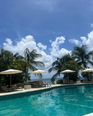 Curtis Pritchard Instagram - Swipe 👉 to see me sucking on a coconut 🥥 🏝️