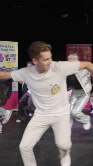 Curtis Pritchard Instagram - DANCE CHALLENGE TIME! 🚨🎉

We challenged @curtispritchard12 and @aj11ace to a dance off! 🎶 We taught them #KIDZBOP Choreo & they taught us some ballroom dancing! 🕺➡️ Full video at the #LinkInBio