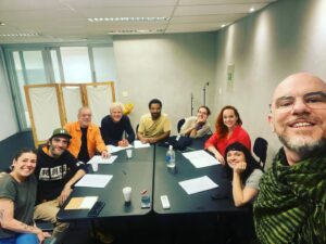 Cynthia Falabella Instagram - Início de um Novo processo ! Começamos na pandemia, seguimos agora com muita força! Obrigada Ed Querido! Grasson , Heitor e todes de nossa equipe por mais uma linda parceria ! “Afogados ! “ de Ed Anderson ! Já já ♥️♥️♥️