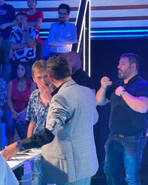 Cyril Hanouna Instagram - J ai été extrêmement touché par ce qui est arrivé à Angele à Cannes il y a quelques jours. J espère de tout mon coeur que la parole donnée à sa famille ce soir va faire bouger les choses et les mentalités!