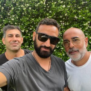 Cyril Hanouna Instagram - On est bouillant avec @bittanpatrick et son fidèle lieutenant 😂💪🏽