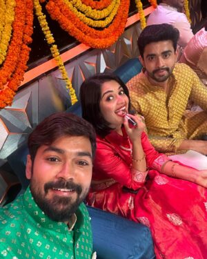 D Gautham Krishna Instagram - Few clicks from Sankranthi Star Maa event…
#gauthamkrishna #amardeep #priyankajain #maanas #shobhashetty #tastyteja #shiv #nirupamparitala