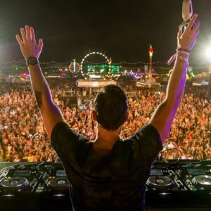DJ Isaac Instagram - Throwback to EDC Las Vegas 2014! Can't believe I've been playing at this epic festival for over 10 years already 😍